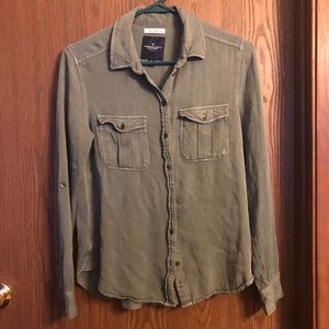 Green button up long sleeve